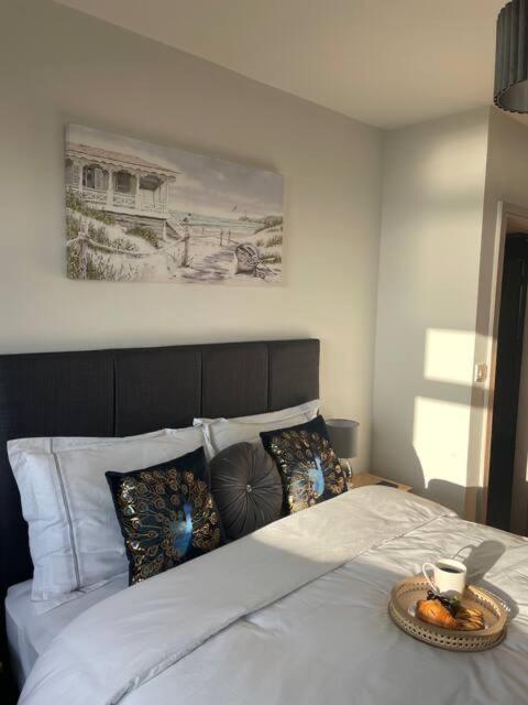 Spectacular 2 Bedroom Balcony Sea View Flat Scarborough Luaran gambar