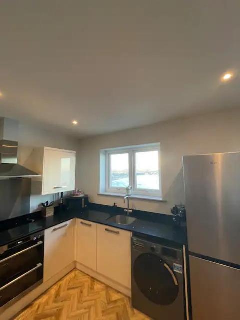 Spectacular 2 Bedroom Balcony Sea View Flat Scarborough Luaran gambar