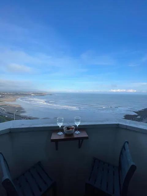 Spectacular 2 Bedroom Balcony Sea View Flat Scarborough Luaran gambar